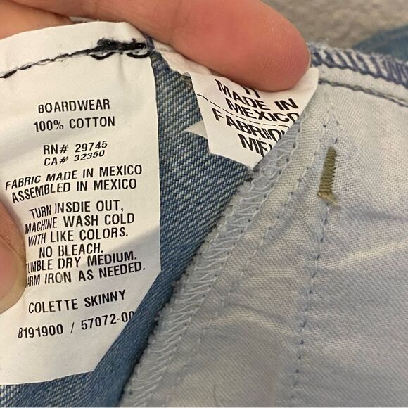 Volcom Colette Skinny denim Jeans mid rise 100% cotton medium wash Size 11 - Picture 11 of 12